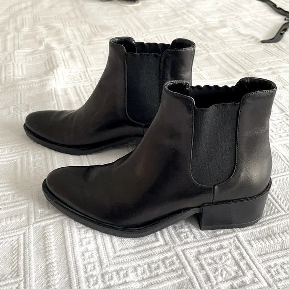 1,618 Made in Italy Black Leather Ankle Boots Size 37 - Picture 3 of 8